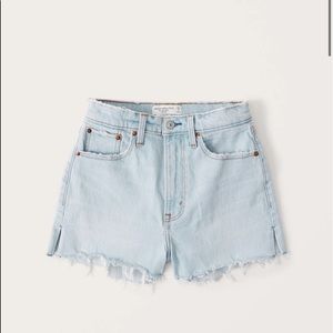 Curve Love shorts